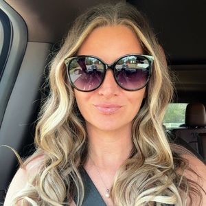 Meet your Posher, Stacey